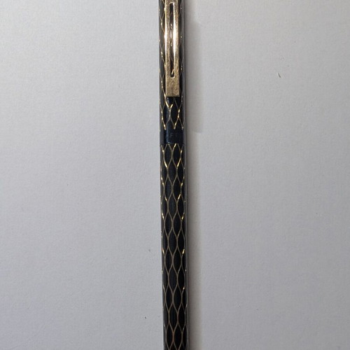 Sheaffer Targa Slimline 679s fountain pen used, black and gold