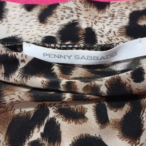 Blouse with one shoulder and one sleeve like new, size S, leopard print