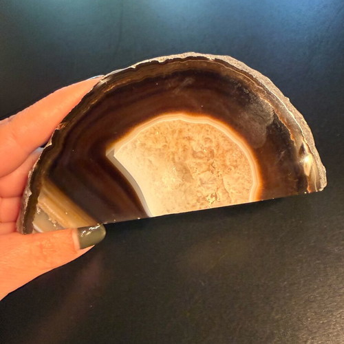 Brazilian agate rock used, length 14 cm