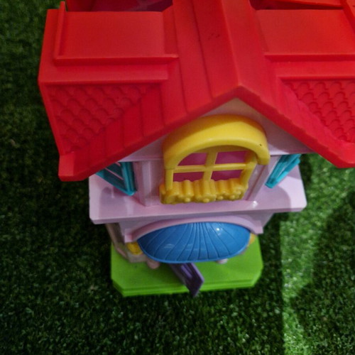 Small dollhouse like new