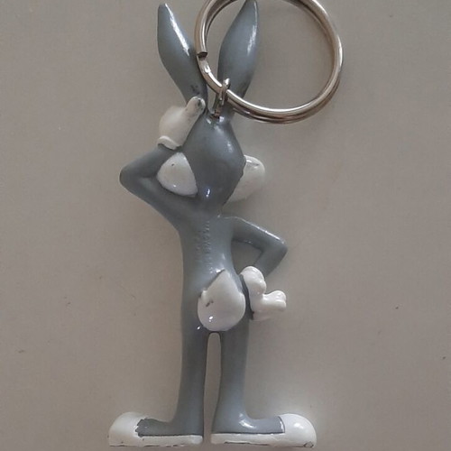 Bugs Bunny keychain like new, Warner Bros, gray