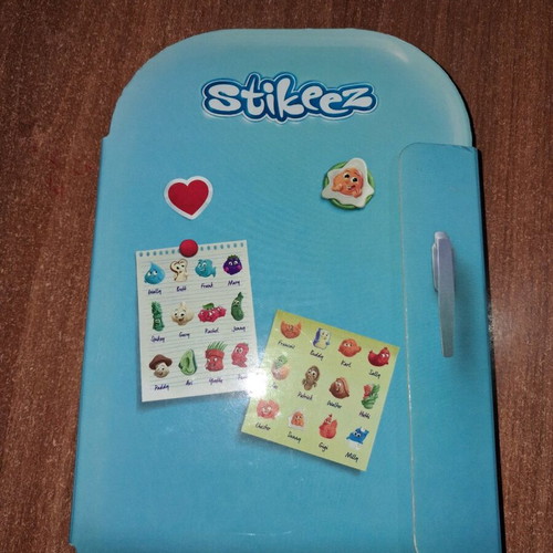 Stikeez Fridge collectible toy used from Lidl Fresh Friends collection