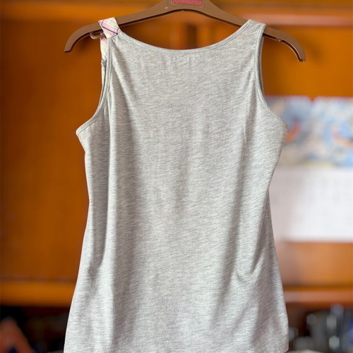 Iso sleeveless cotton top used, gray with plaid detail and rhinestones