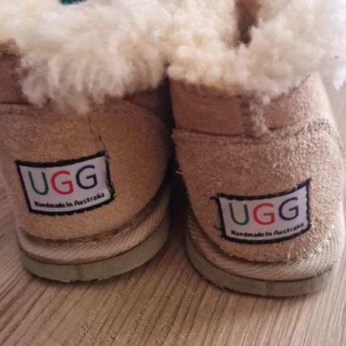 Ugg boots size 23-24 like new