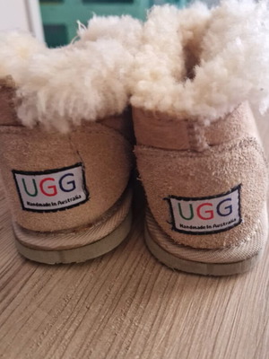 Ugg boots size 23-24 like new