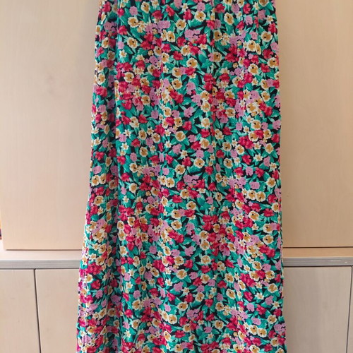 Marlen Summer Floral Maxi Skirt viscose one size like new with slit