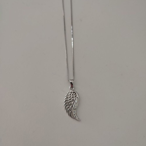 Silver feather necklace like new 925 silver