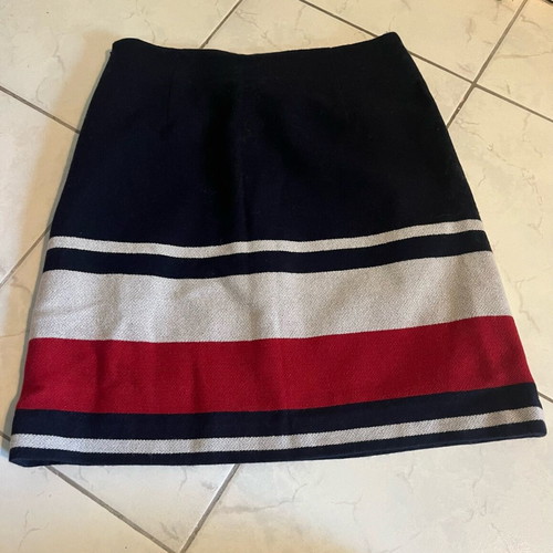 Tommy Hilfiger skirt new, size 34 (XS)