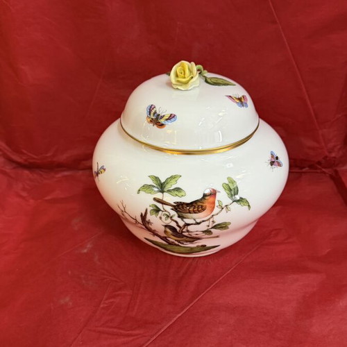 Herend vase 17 cm high like new