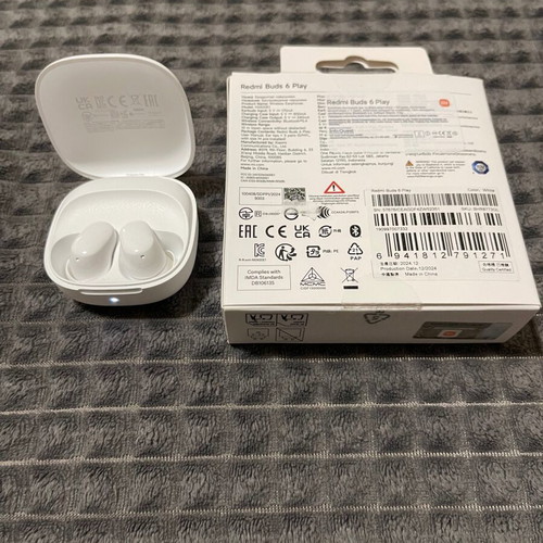 Xiaomi Redmi Buds 6 Play used with issue in one earbud