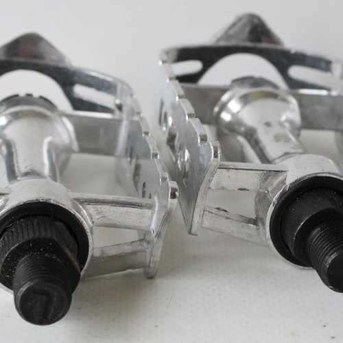 Vintage pedals for old retro road bicycle 22cm/40cm new