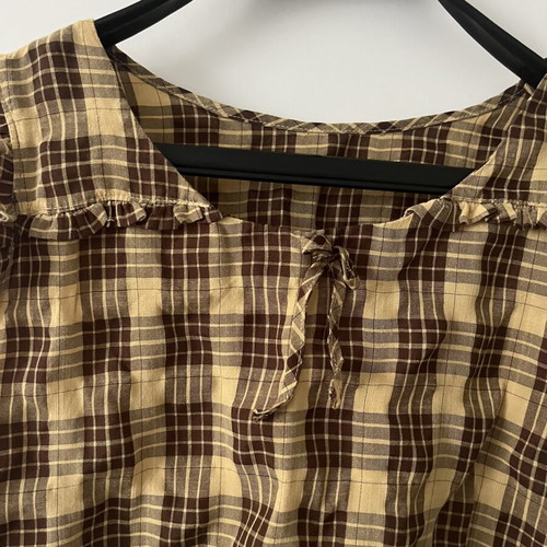 Gingham top like new, size M, yellow and brown