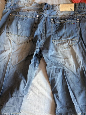 Men's denim bermuda shorts new, size 36, blue