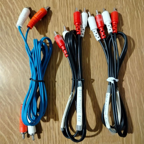 Cable 2 x RCA male-male like new