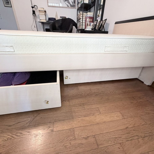 Neoset single bed with 91x200cm double-sided mattress