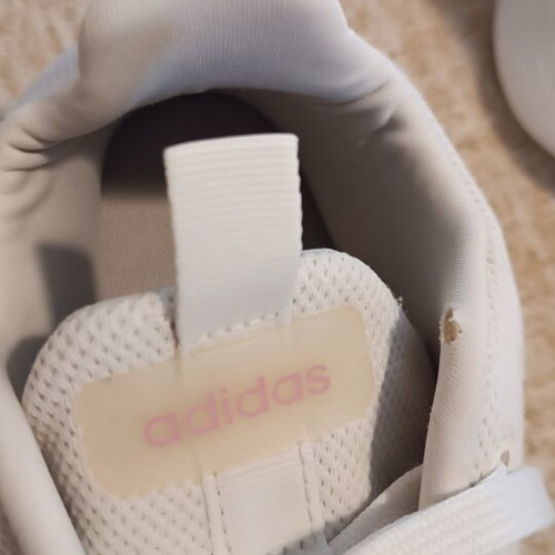 Adidas women's white sneakers with Cloudfoam insoles, size 38