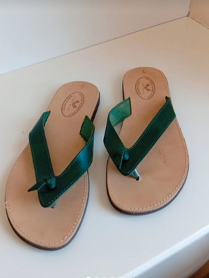 Leather sandals handmade, like new, size 37, green