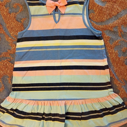 Oshkosh multicolor dress for 5 years, like new