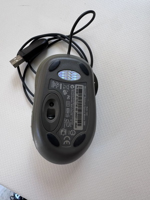 Microsoft Notebook Optical Mouse 3000 Model 1049 like new