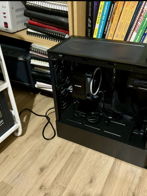 Desktop PC AMD Ryzen 7900 X3D, 96GB RAM, 1TB SSD, като нов