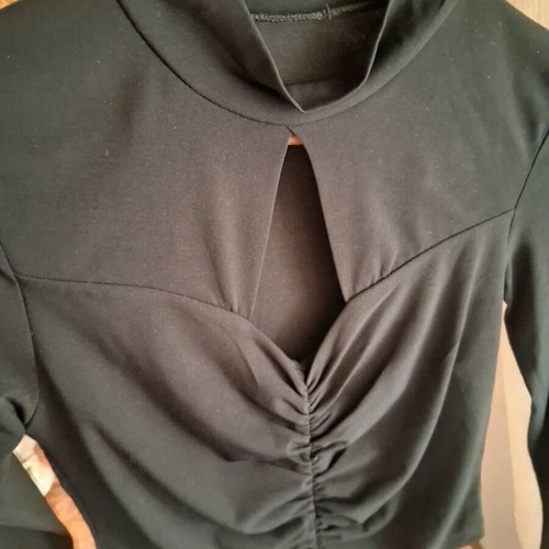 Blouse low turtleneck crop with chest opening elastic like new, black, size S