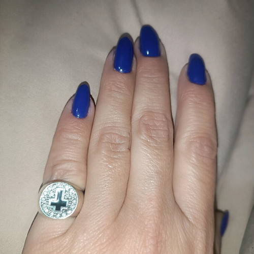 Silver 925 chevalier ring like new with zircon stones and black enamel