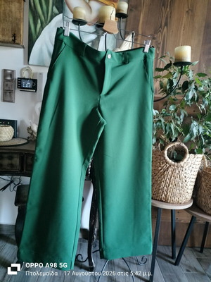 Green straight-leg pants, size L
