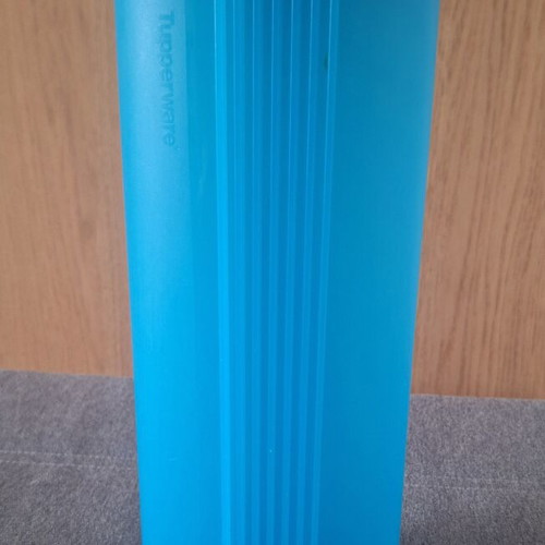 Tupperware pasta container used