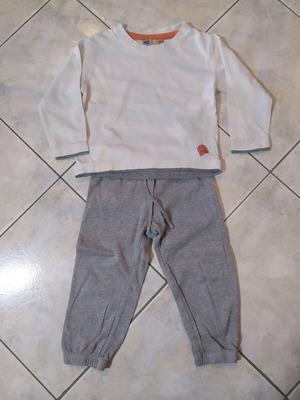 Boys' tracksuit set 12-18 months like new, white and grey