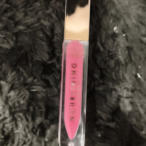 Nourishing lipgloss Dream Girl slightly used