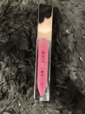 Nourishing lipgloss Dream Girl ελάχιστα χρησιμοποιημένο