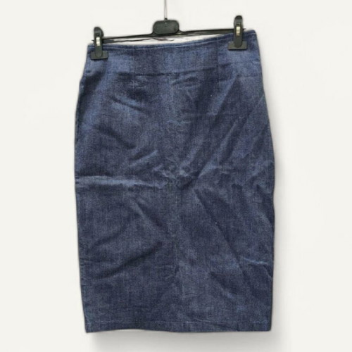 Pencil denim skirt size medium like new, blue