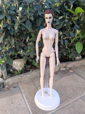 Lovetones Roxy OOAK doll on Luly body like new