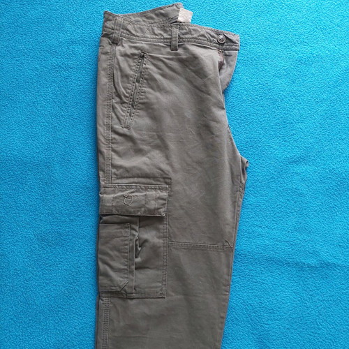 Toxotis Active Wear Cargo pants new, light charcoal, size 42