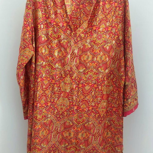 Bohoo Fashion Kaftan like new, 80% silk, paisley pattern