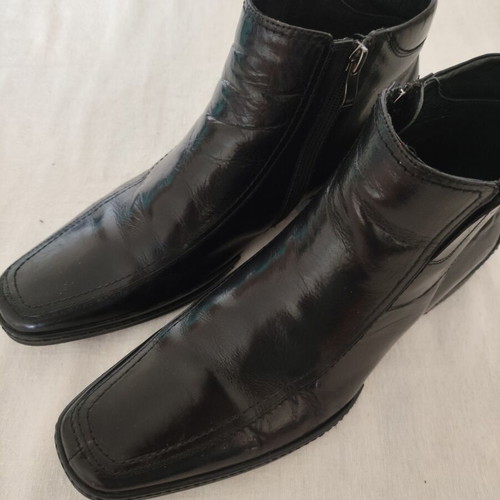 Box Shoes Mens Black Leather Chelsea Boots Size 43 Like New