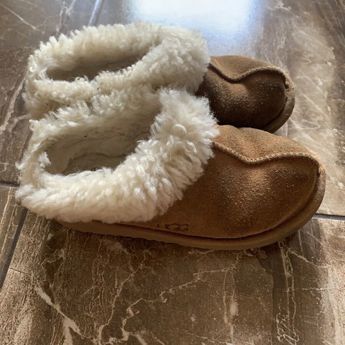 Ugg low boots used, size 32.5, beige