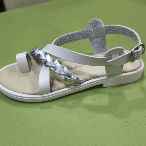 Zak kids sandals new, white and silver
