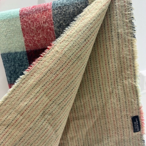Zara women's scarf like new, multicolored