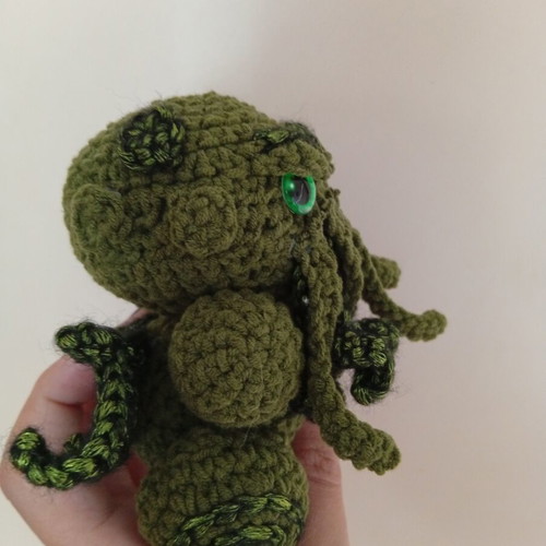 Cthulhu Amigurumi Handmade Doll with Dark Green and Metallic Yarn