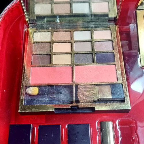 Σετ Estée Lauder Blockbuster μακιγιάζ και περιποίηση προσώπου μεταχειρισμένο, κόκκινο βαλιτσάκι
