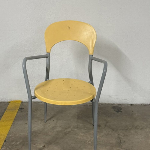 Metal chair with arms used, pack of 24, plastic seat