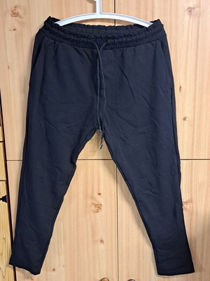 Men's black sports pants like new, size L, waist 40cm stretched 48cm
