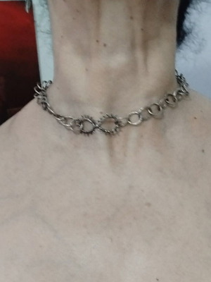 Silver necklace 925 like new with hammered rings and eye pendant