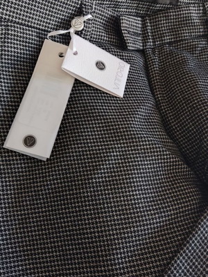 Vittorio ανδρικό παντελόνι σαν καινούργιο, μέγεθος M, μαύρο και άσπρο