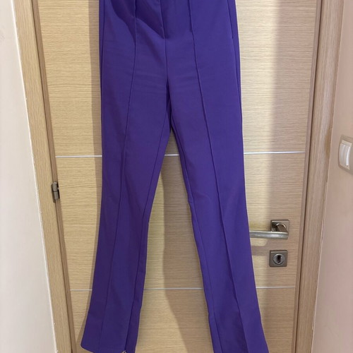 Zara fitted pants with ankle zippers, like new, size XS purple