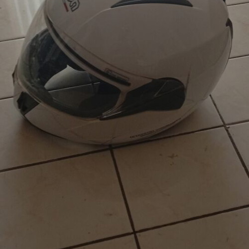 Bron motorcycle helmet size M (57-58)
