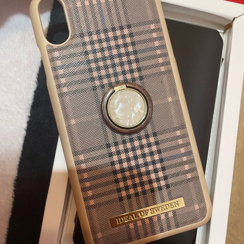 iPhone XS Max case ideal of Sweden plaid used with natural wear