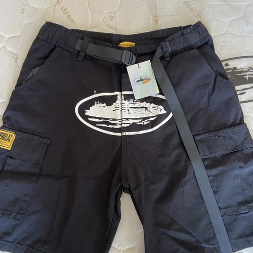 Corteiz cargo shorts, black and white, streetwear style