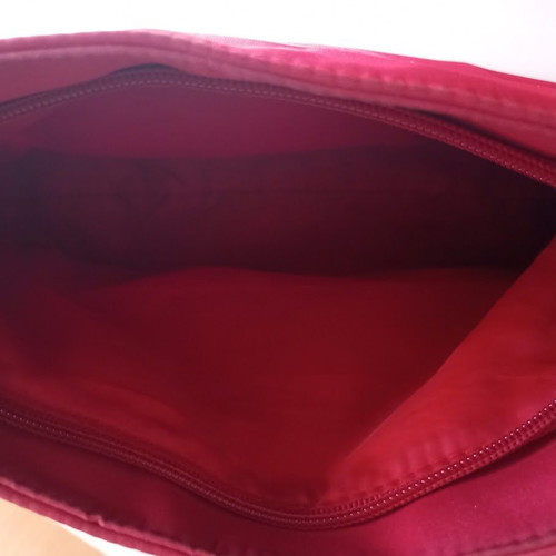 Crisano by Hunter shoulder bag like new, red and beige